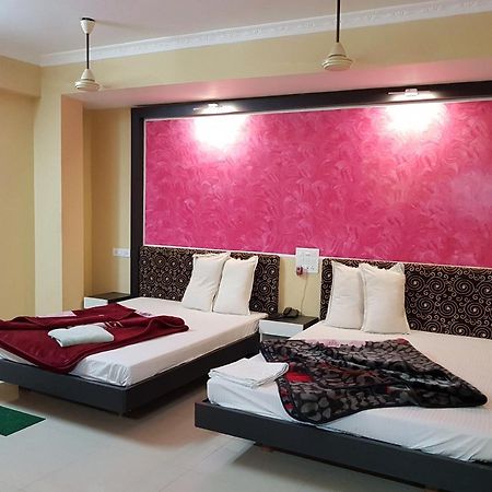 Hotel Swagatam International Tarapith Exteriér fotografie