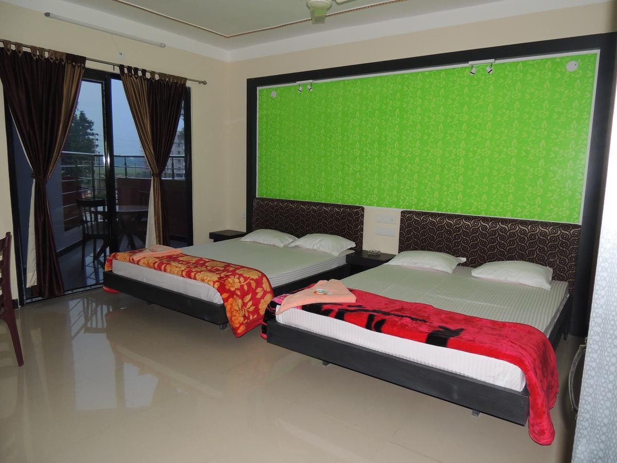 Hotel Swagatam International Tarapith Exteriér fotografie
