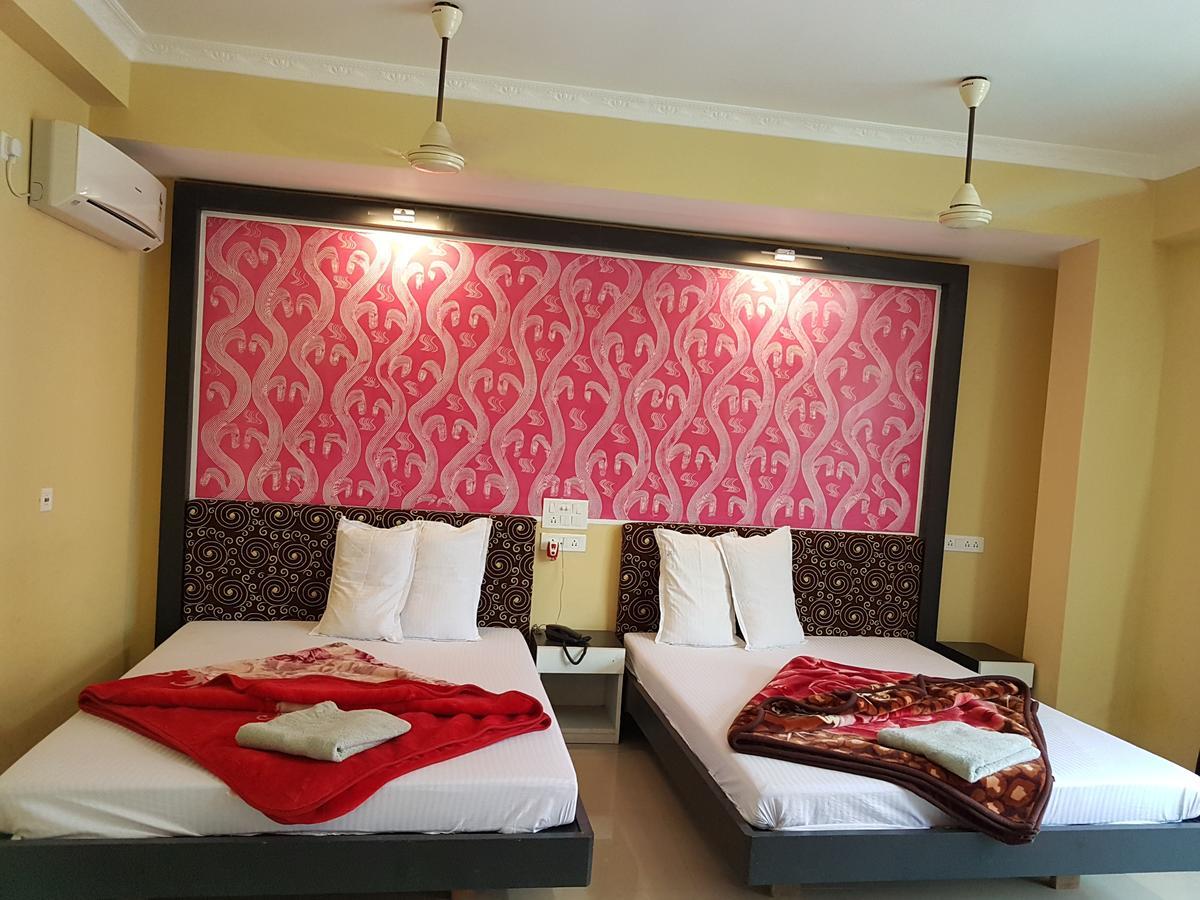 Hotel Swagatam International Tarapith Exteriér fotografie