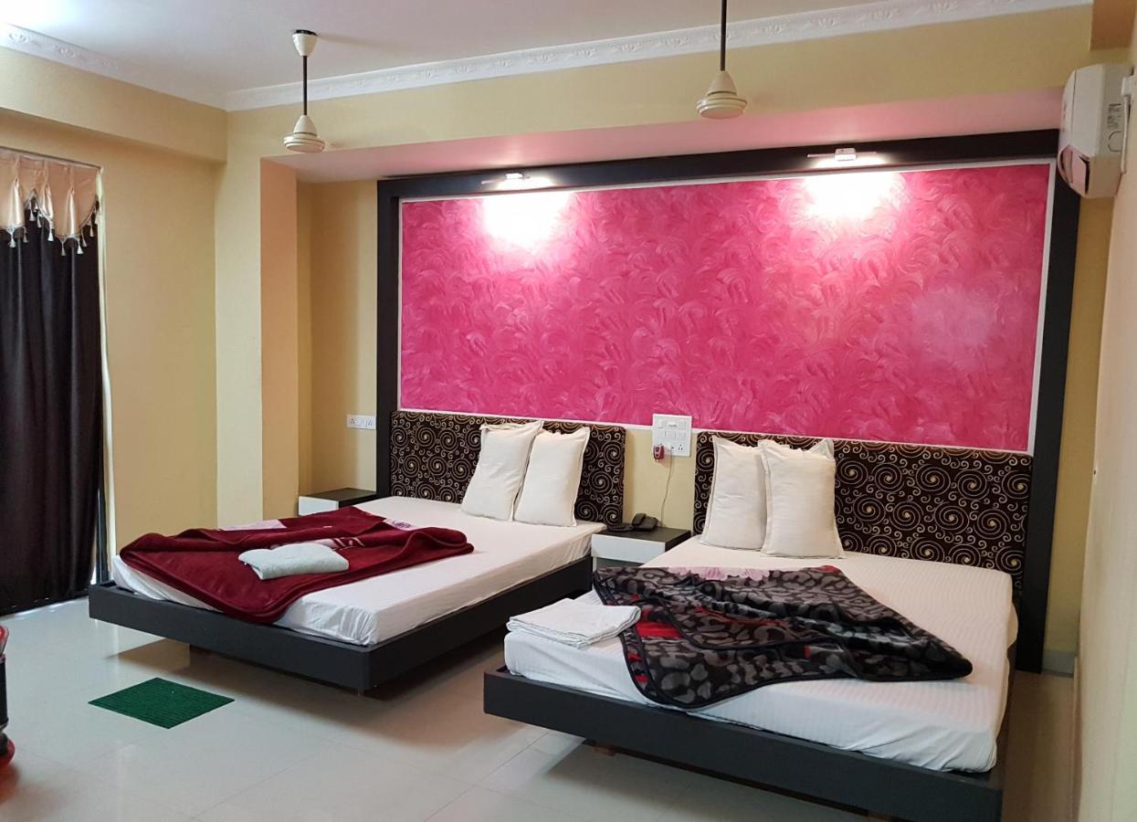 Hotel Swagatam International Tarapith Exteriér fotografie