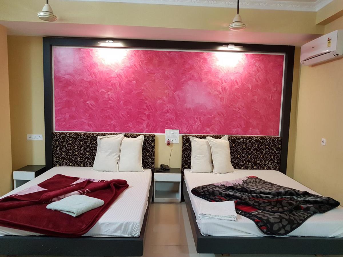 Hotel Swagatam International Tarapith Exteriér fotografie